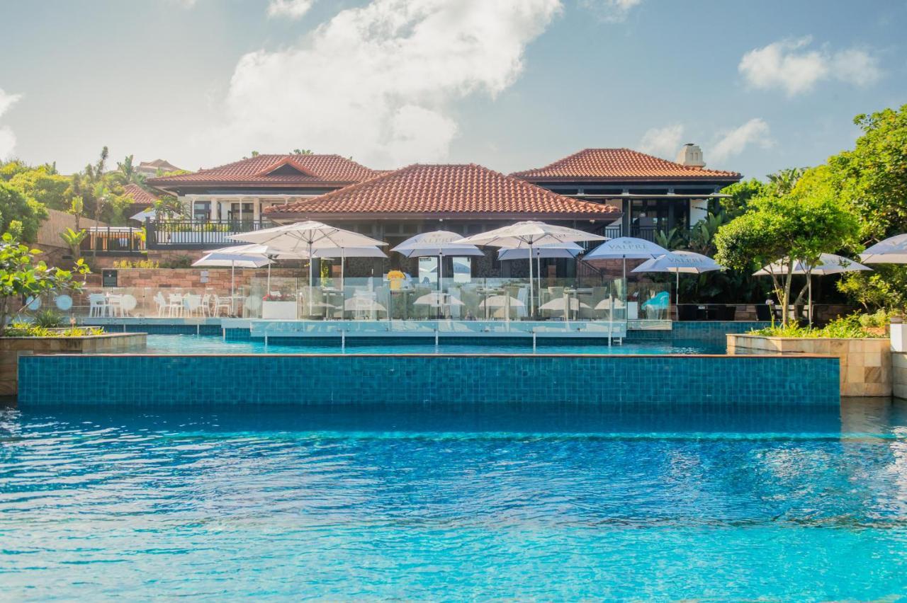 The Capital Zimbali Hotel Ballito Eksteriør billede The swimming pool at the resort