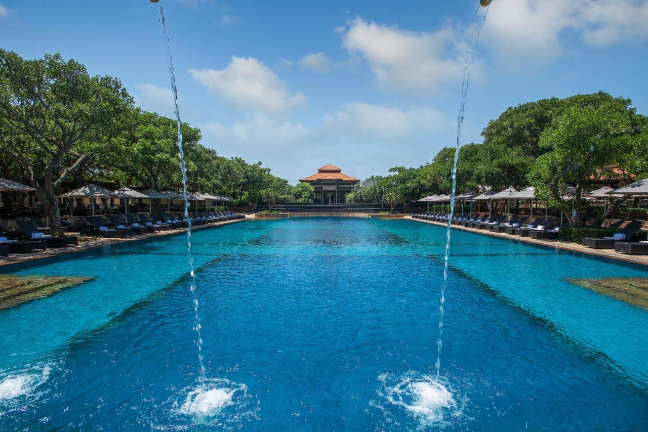 The Capital Zimbali Hotel Ballito Eksteriør billede The pool at the Taj Bengal