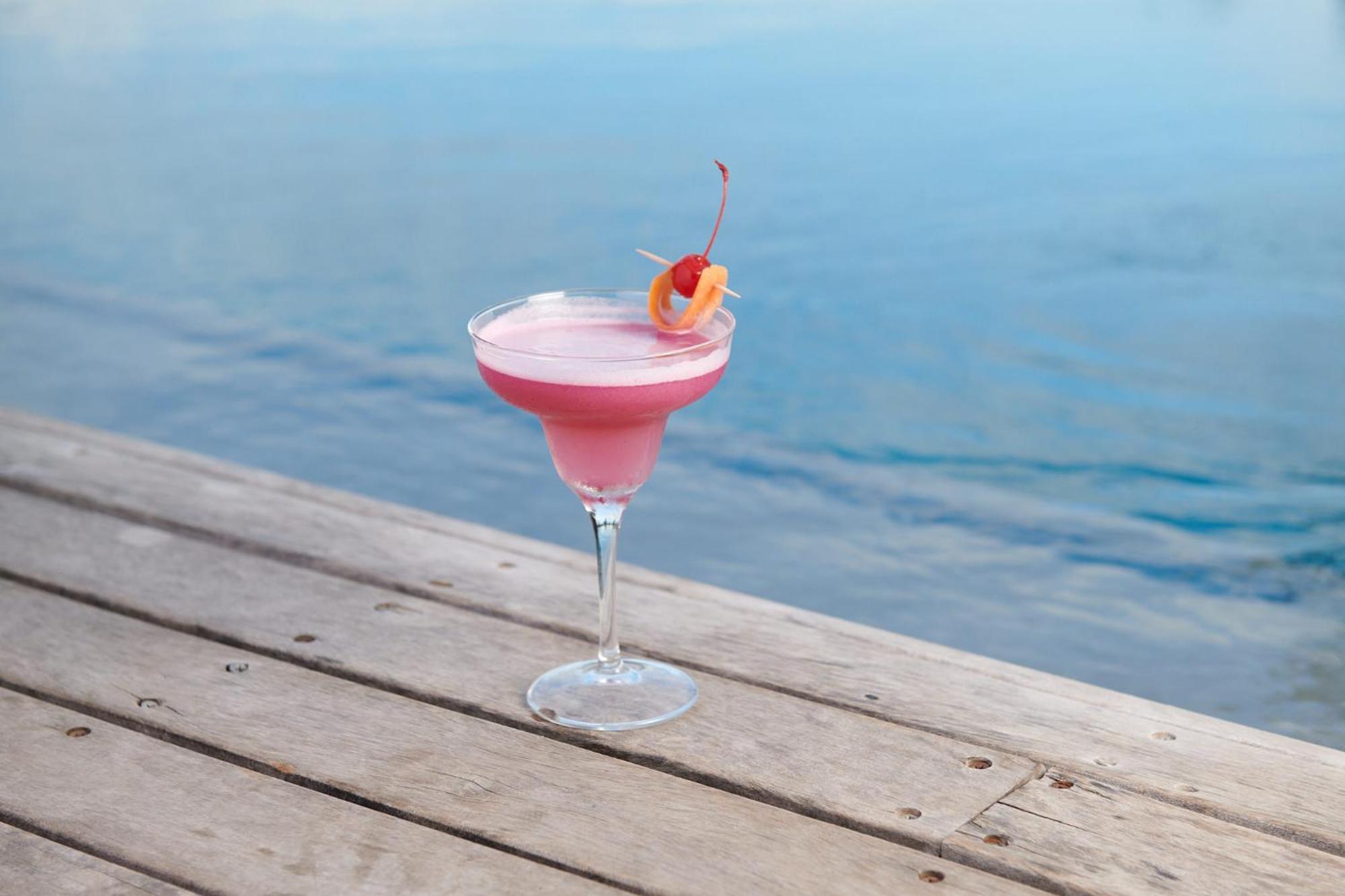 The Capital Zimbali Hotel Ballito Eksteriør billede A strawberry daiquiri