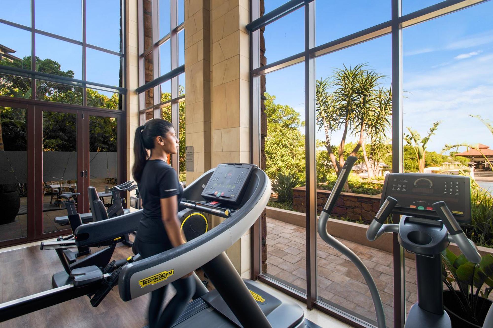 The Capital Zimbali Hotel Ballito Eksteriør billede The gym at The Park, Hyderabad